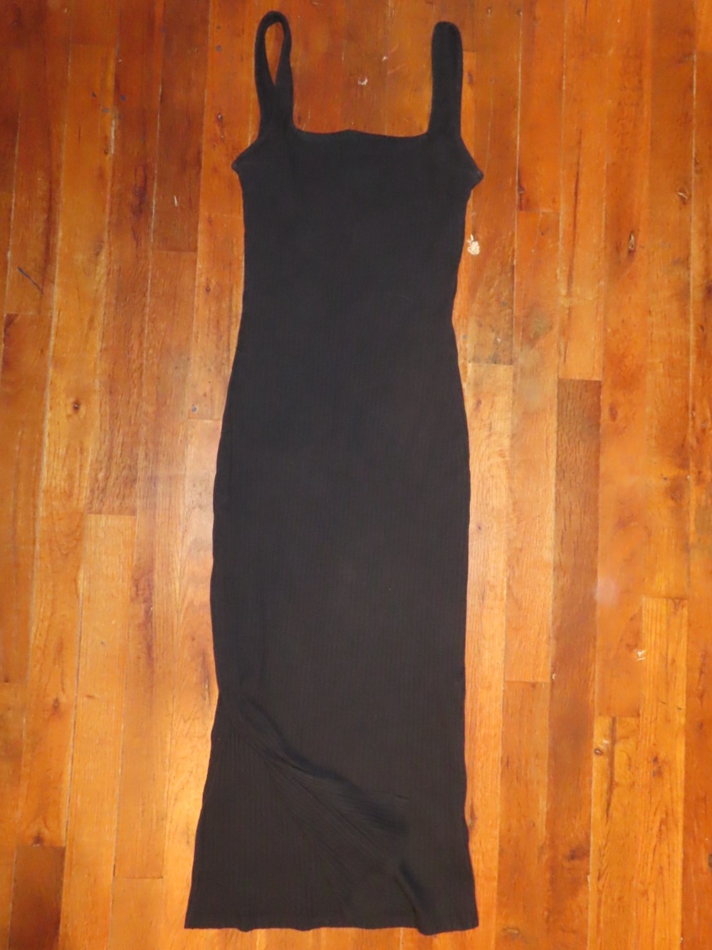 Black ribbed midi dress